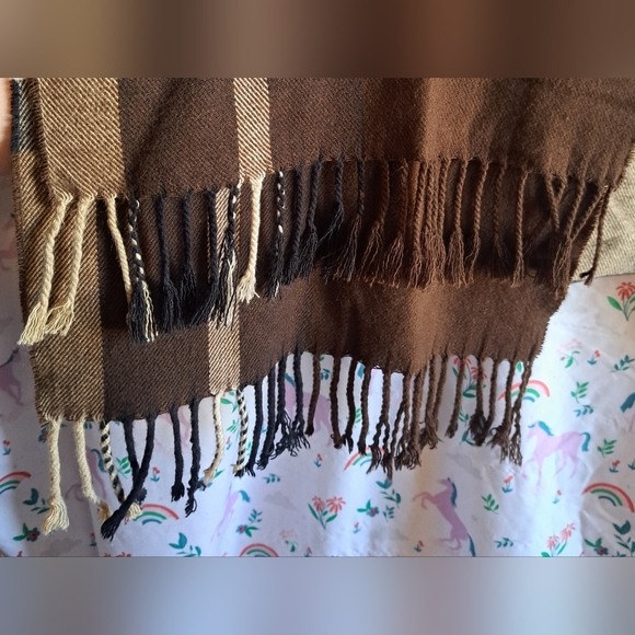 Vintage Burberry Brown & Tan Nova Plaid Cashmere Casual Prep Neutral Scarf Wrap - Picture 6 of 7